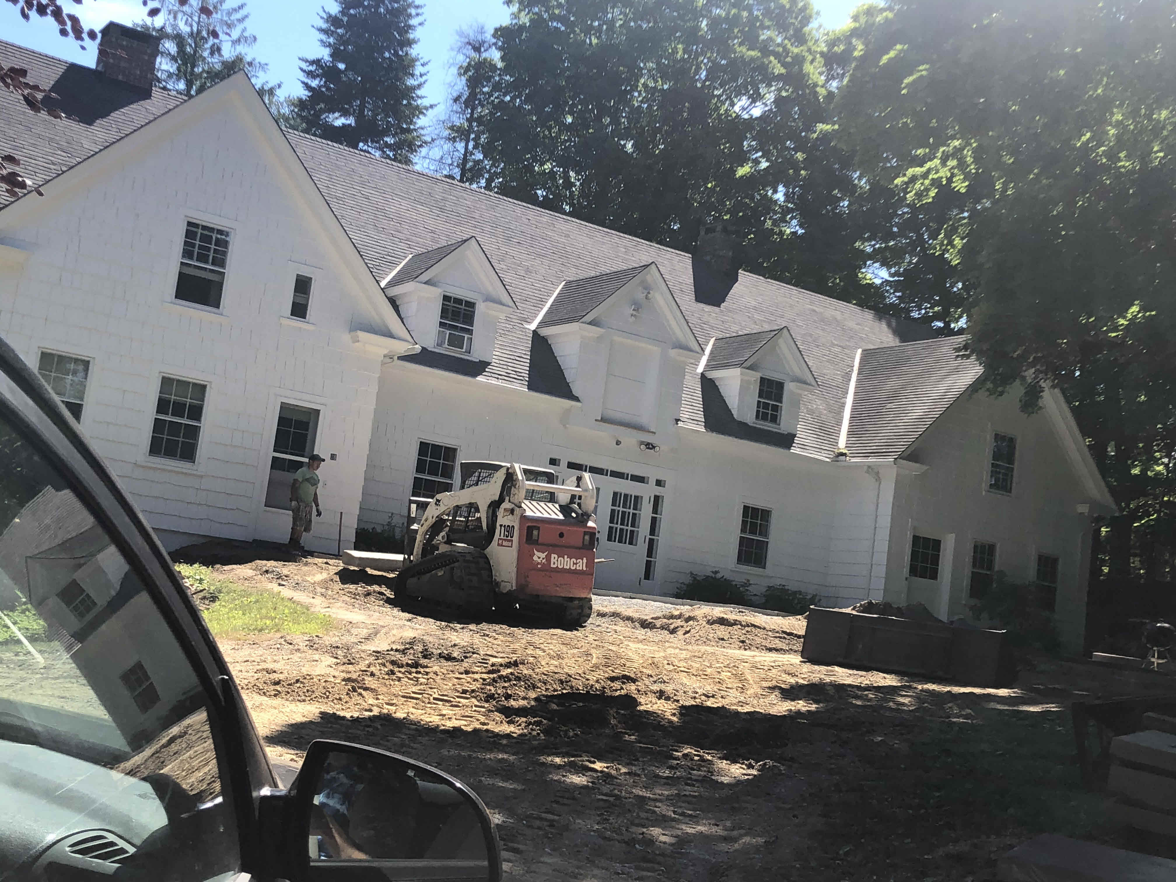 Building photograph for 28 ELM STREET